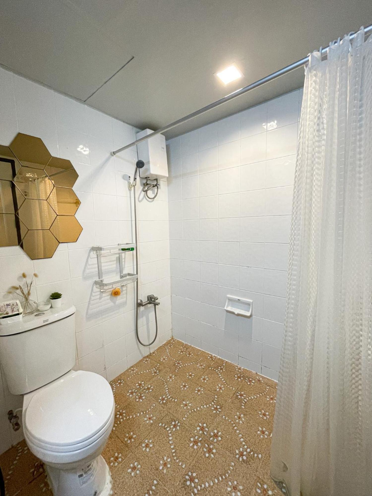 Tower Resident In The Heart Of Bangkok Shopping Center Apartment Makkasan Bagian luar foto